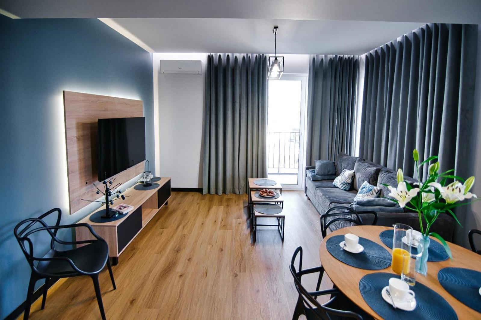 Apartment No 61 Blue Zator