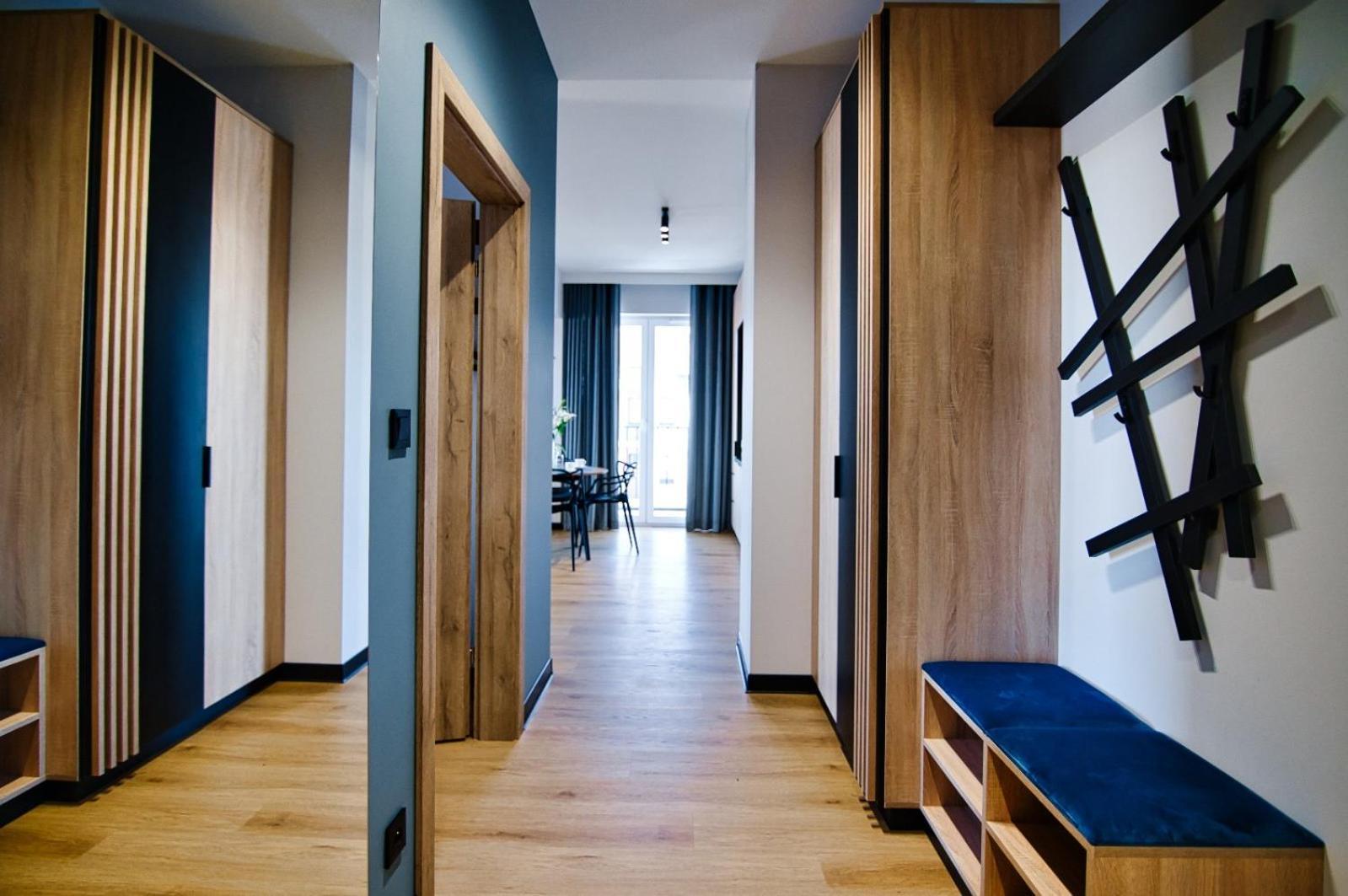 No 61 Blue Apartment *
